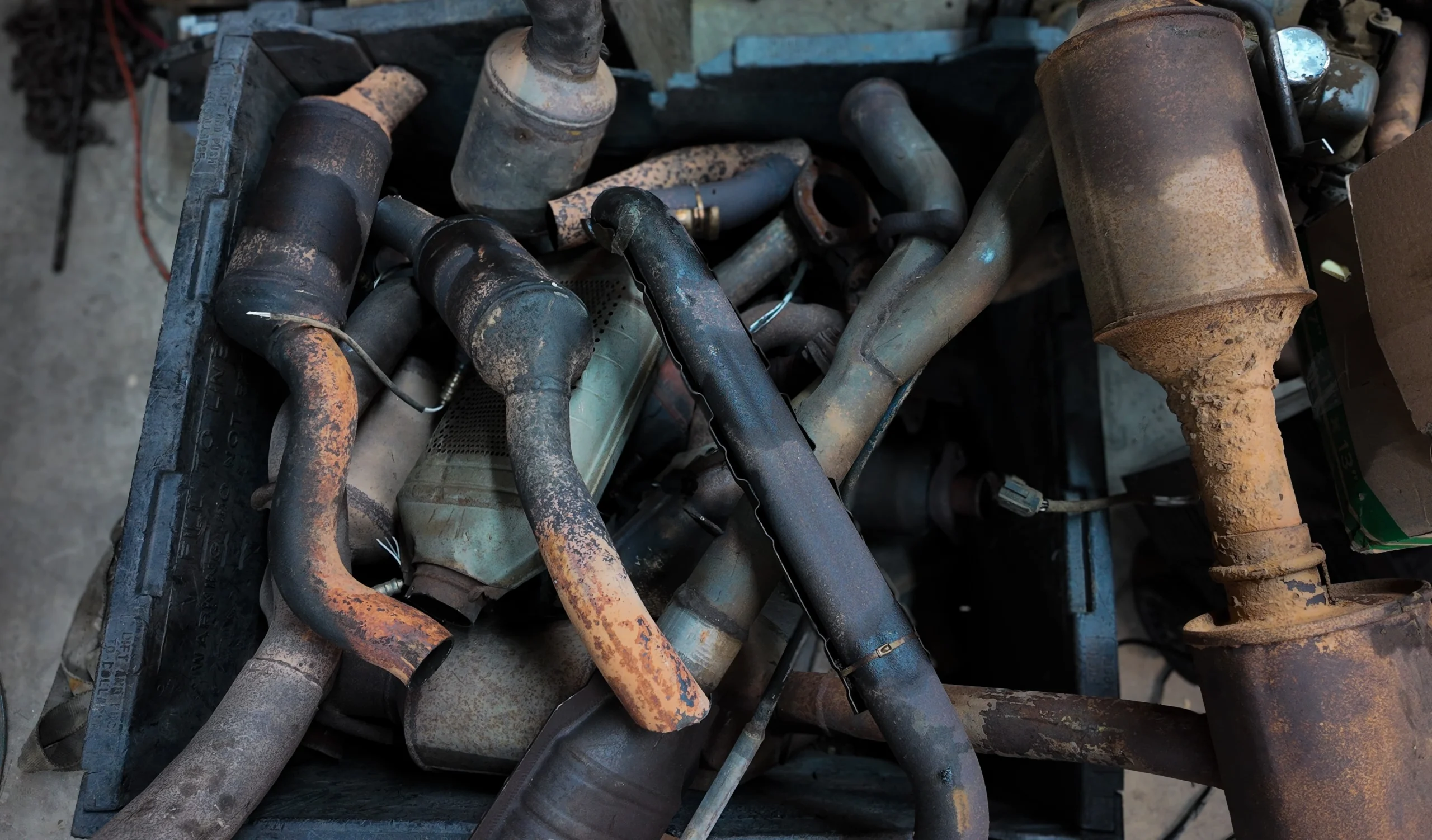 automobile catalytic converter